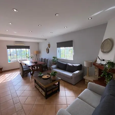 Moradia A 5 Minutos Da Prázdninový dům Albufeira